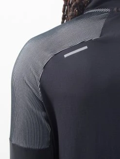 2XU Light Speed Half-zip Top 7 2XU Light Speed Half-zip Top -MONCLER Boutique 920 1811