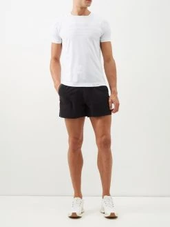 Falke Ess Core Challenger Running Shorts 6 Falke Ess Core Challenger Running Shorts -MONCLER Boutique 920 2074