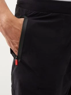 Falke Ess Core Challenger Running Shorts 7 Falke Ess Core Challenger Running Shorts -MONCLER Boutique 920 2075