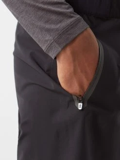 On Technical-shell Shorts -MONCLER Boutique 920 2159